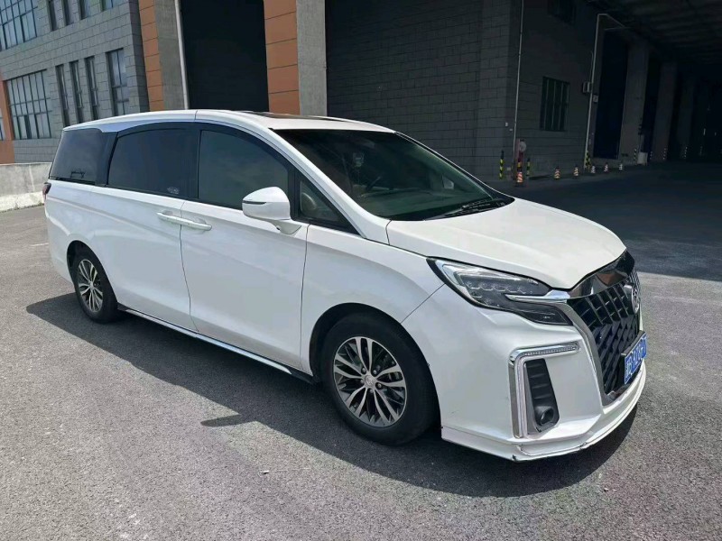 苏州22年别克GL83