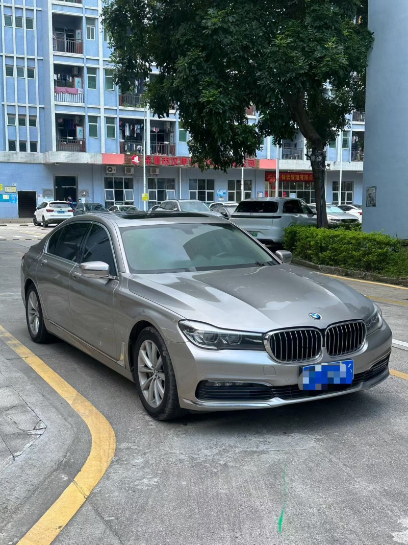 广州16年宝马7系3