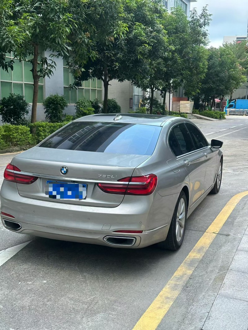 广州16年宝马7系7