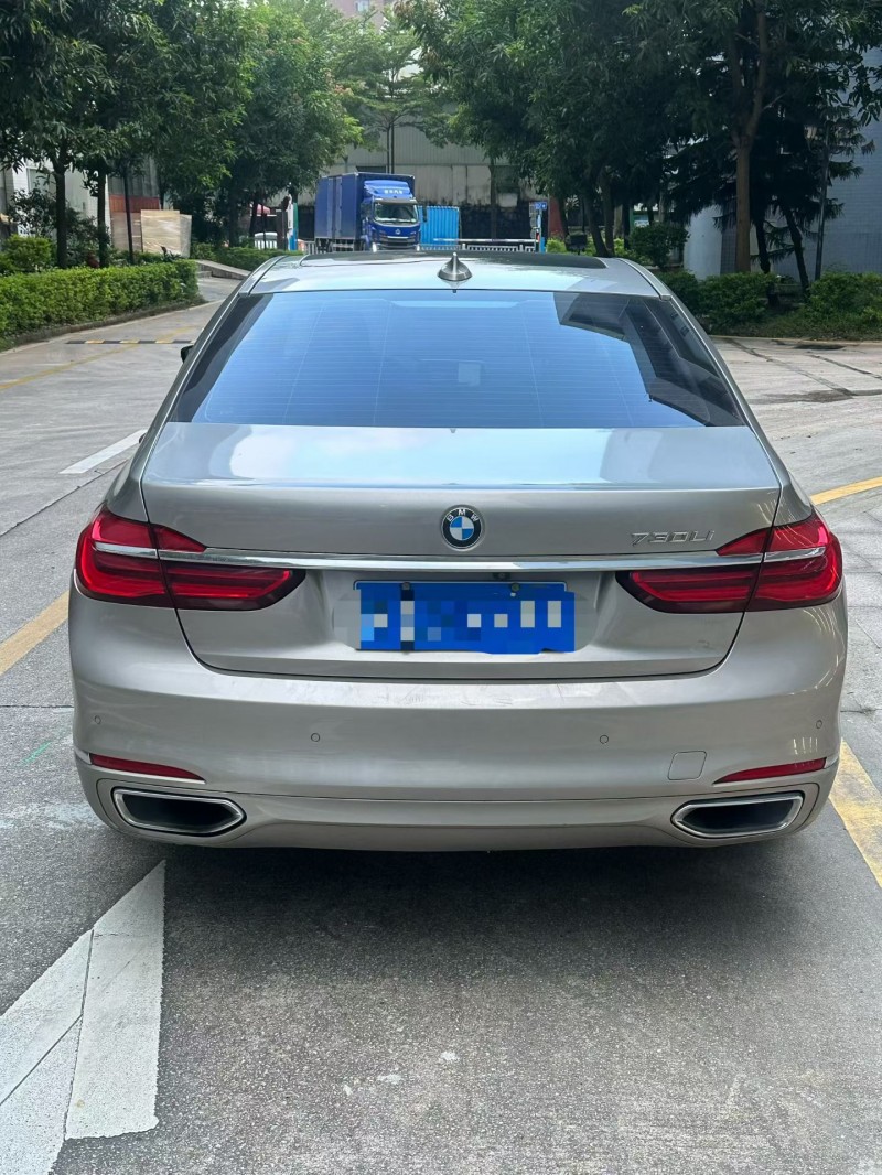 广州16年宝马7系9