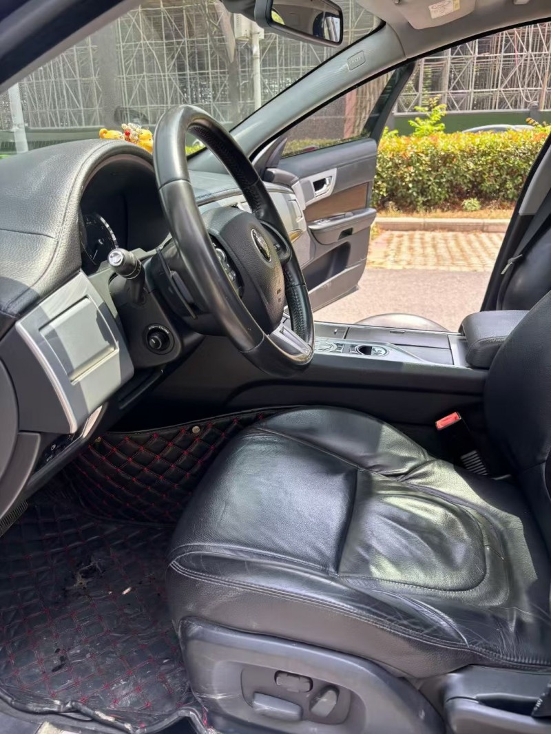 襄阳16年捷豹XFL3