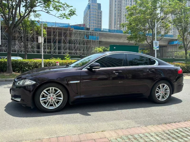 襄阳16年捷豹XFL4