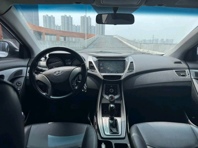 苏州16年现代朗动6