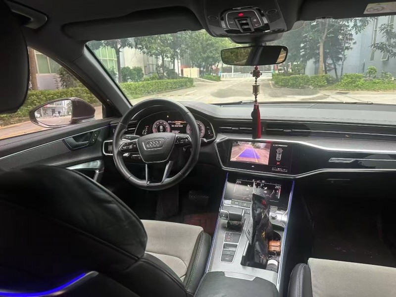 深圳19年奥迪A6L8