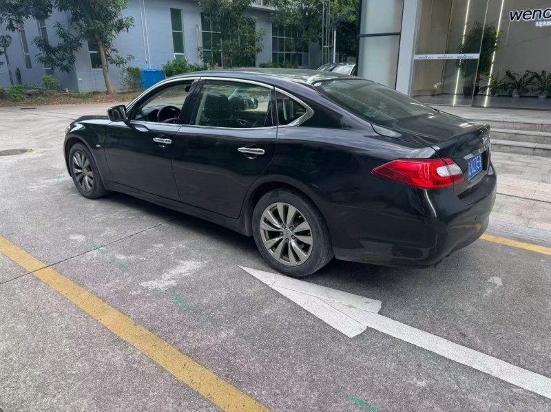 深圳14年英菲尼迪Q704