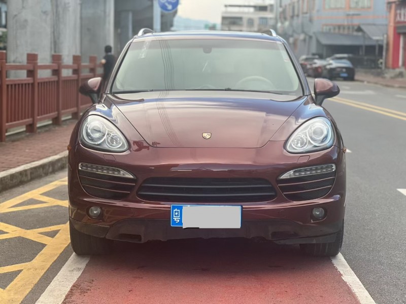 东莞13年保时捷卡宴1