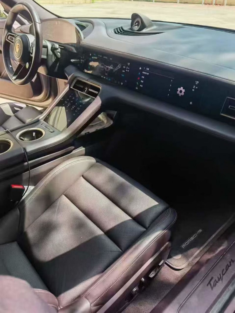 潍坊21年保时捷Taycan5