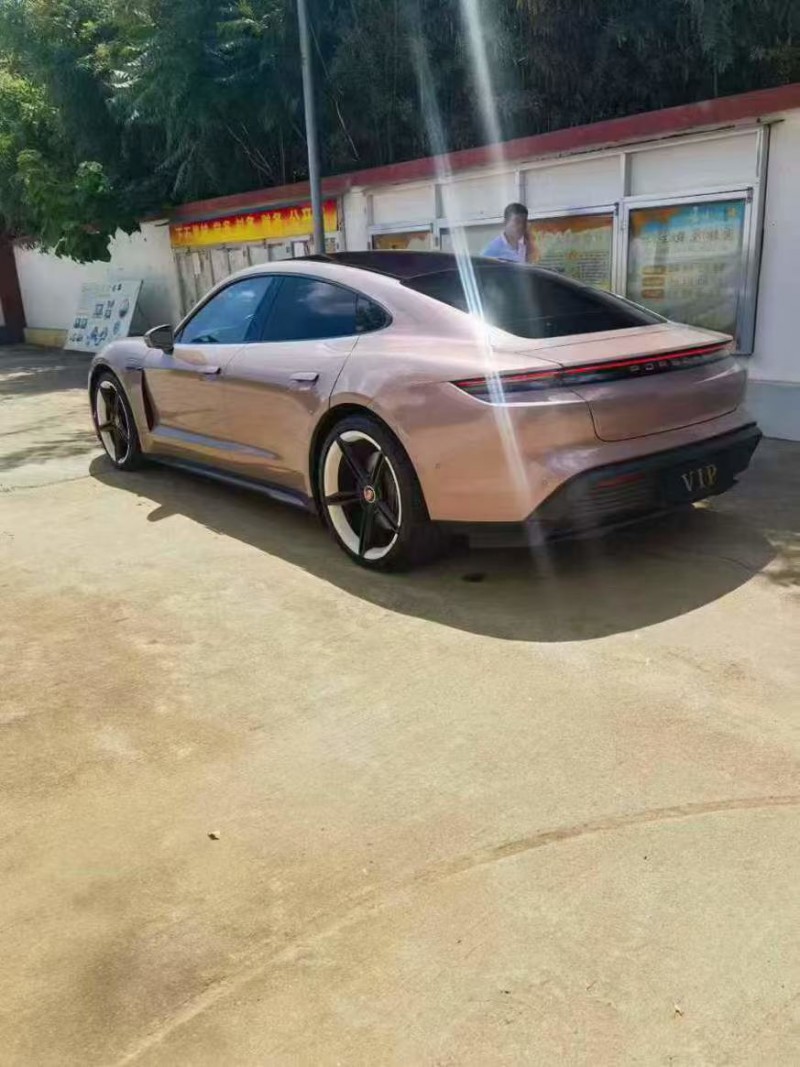 潍坊21年保时捷Taycan7