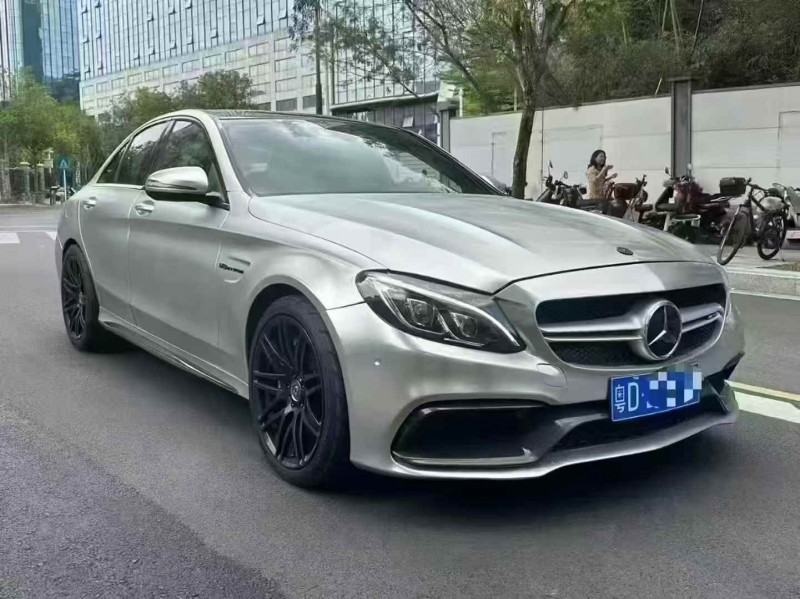广州17年奔驰C2