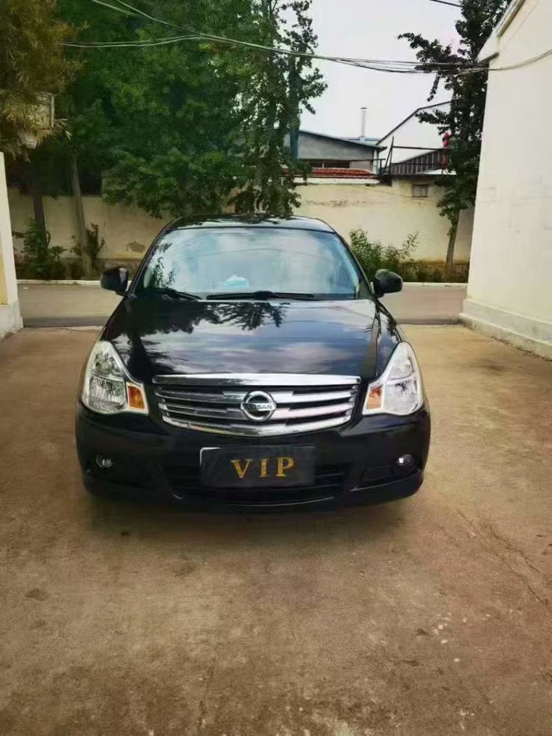 潍坊17年日产轩逸1