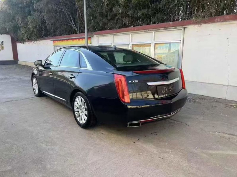 潍坊15年凯迪拉克XTS8