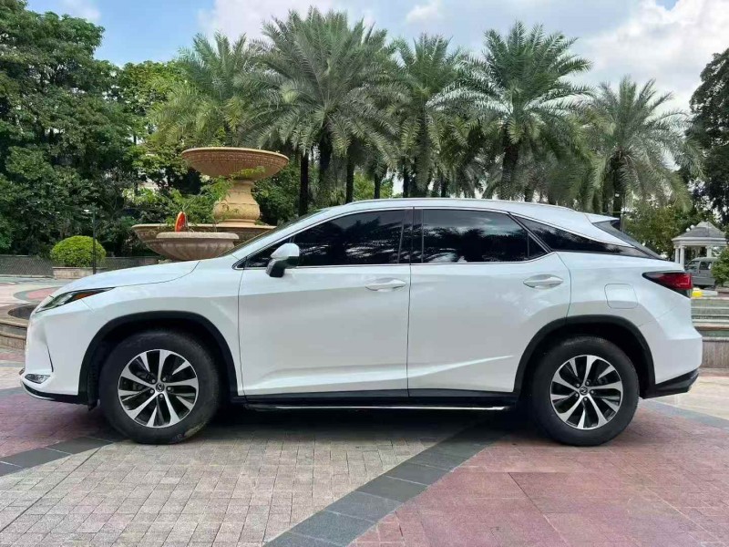 广州21年雷克萨斯RX6