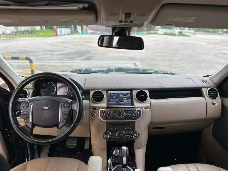 广州11年路虎发现4