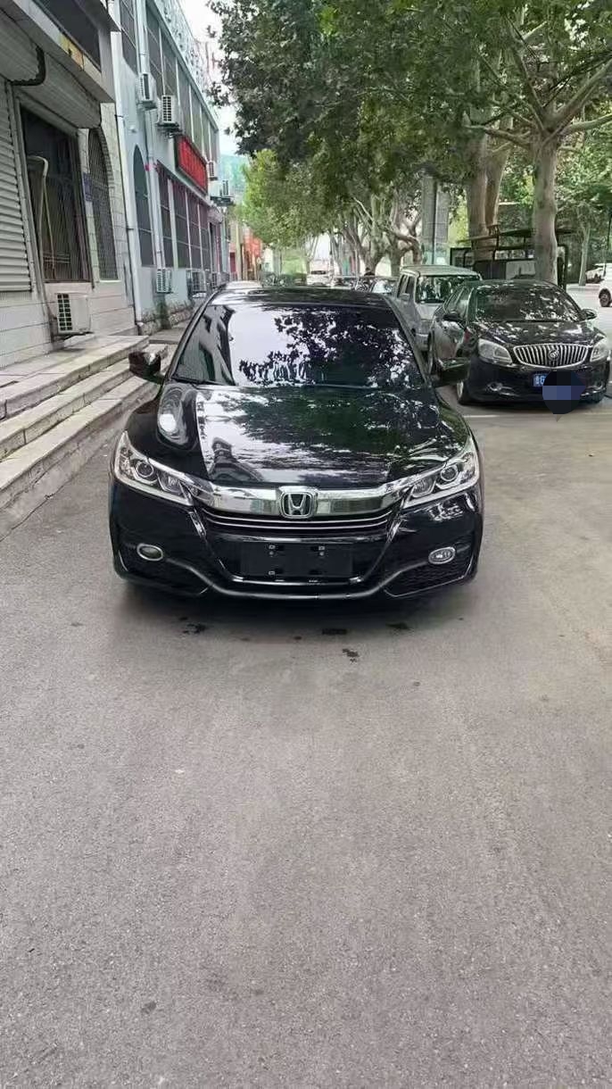 潍坊16年本田雅阁1