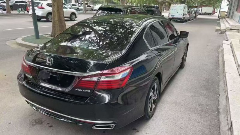 潍坊16年本田雅阁7