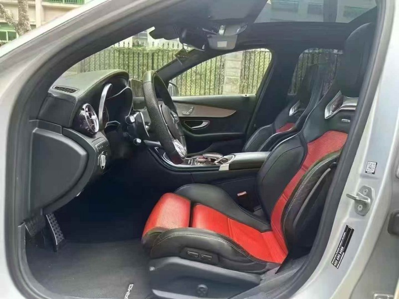 广州17年奔驰AMG6