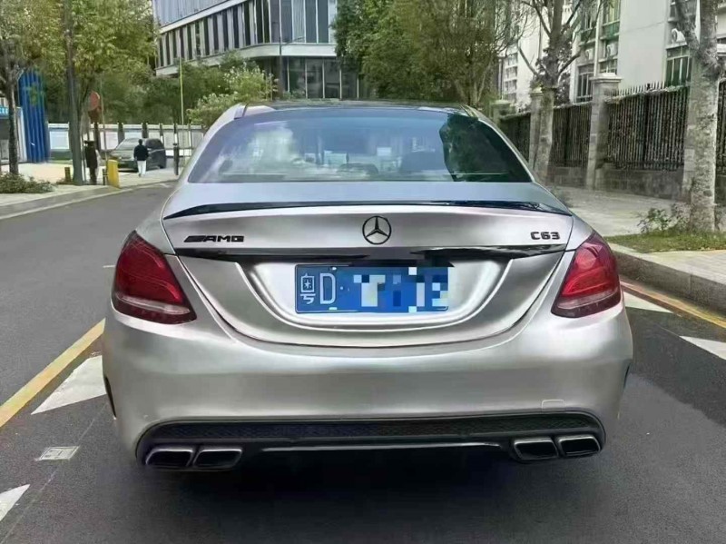 广州17年奔驰AMG9