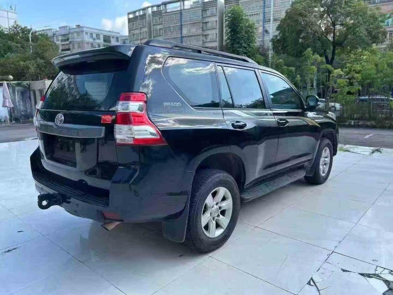 江门15年丰田普拉多8