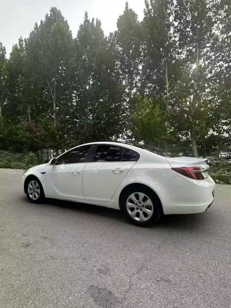 菏泽15年别克君威8