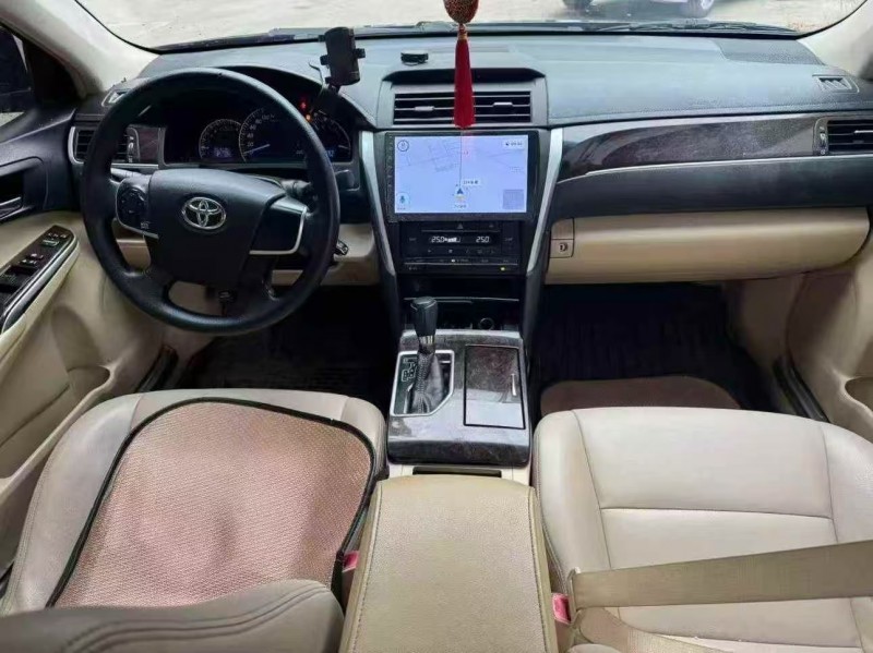 菏泽17年丰田凯美瑞3