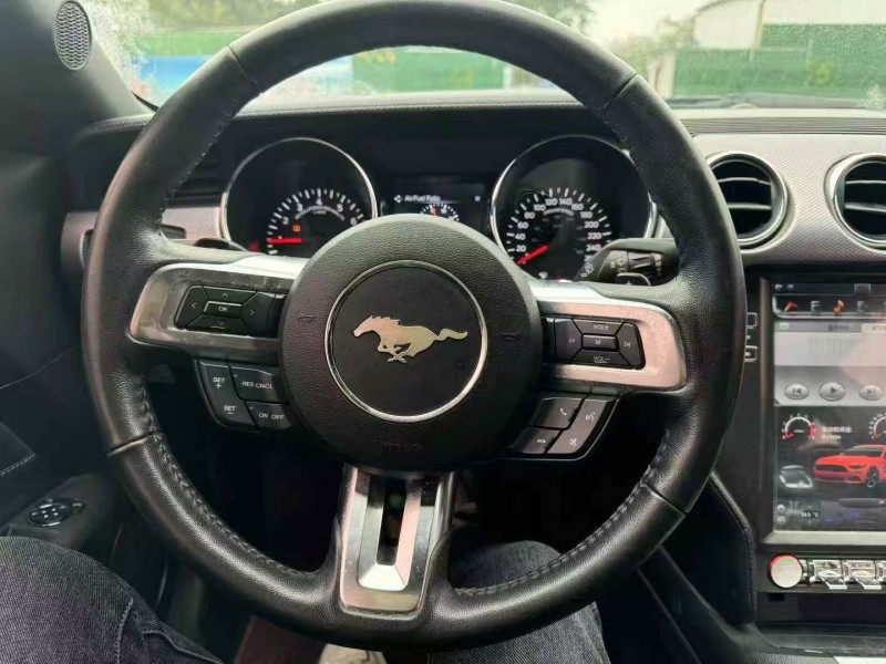 济宁17年福特野马4