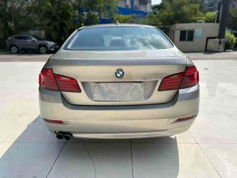 江门16年宝马5系9