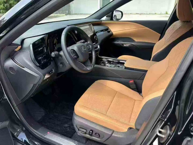 汕头25年雷克萨斯RX4