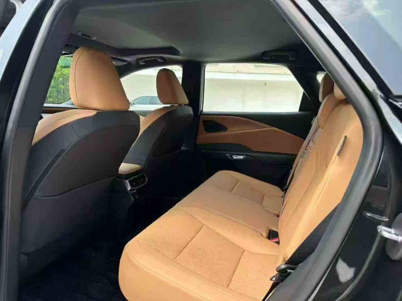 汕头25年雷克萨斯RX6