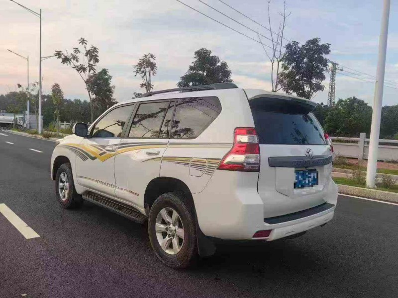 佛山15年丰田普拉多8