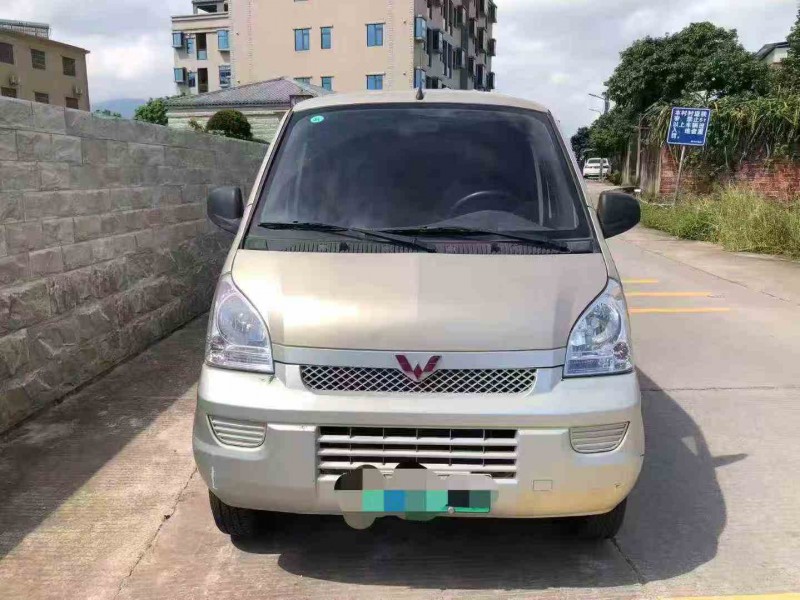 湛江22年五菱汽车荣光1