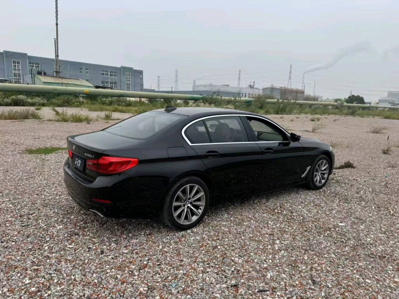 苏州17年宝马5系8