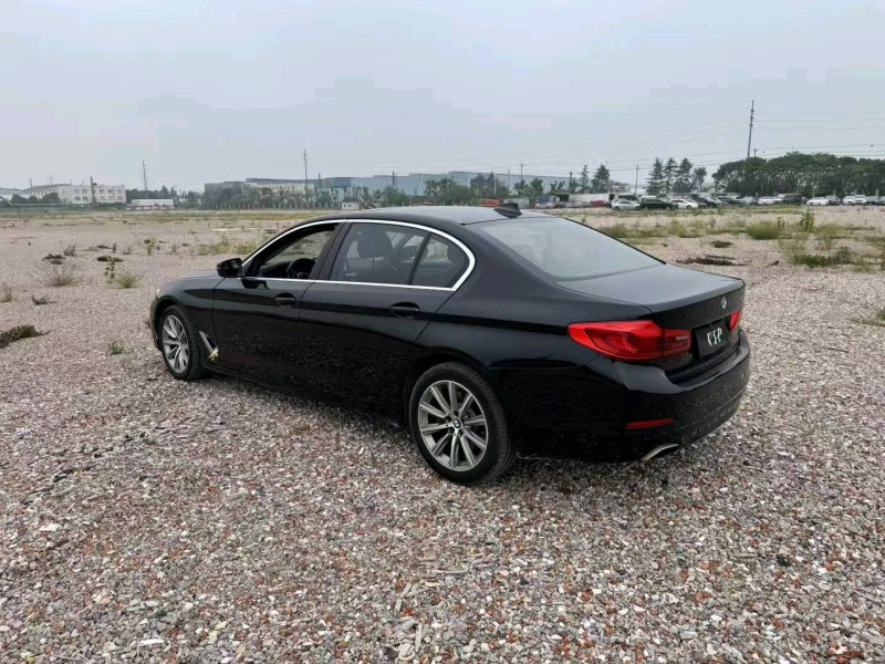 苏州17年宝马5系9