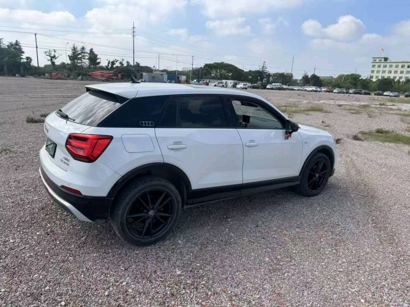 苏州21年奥迪Q28