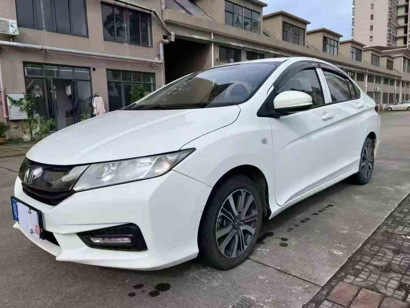 汕头19年本田锋范2