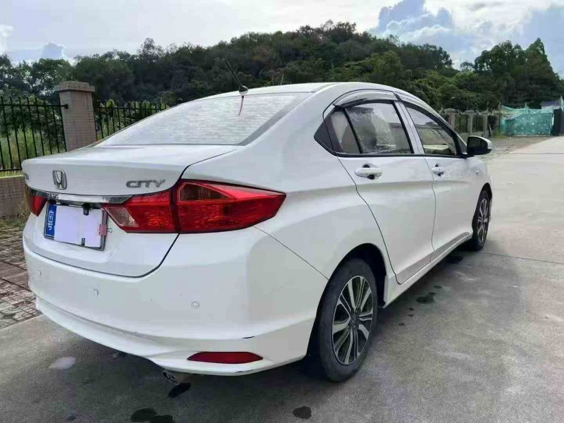 汕头19年本田锋范8