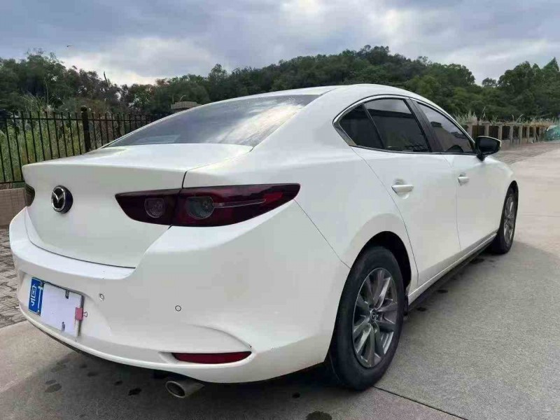 江门20年马自达昂克赛拉6