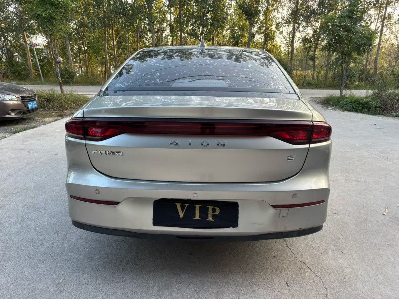 广州23年传祺埃安S9