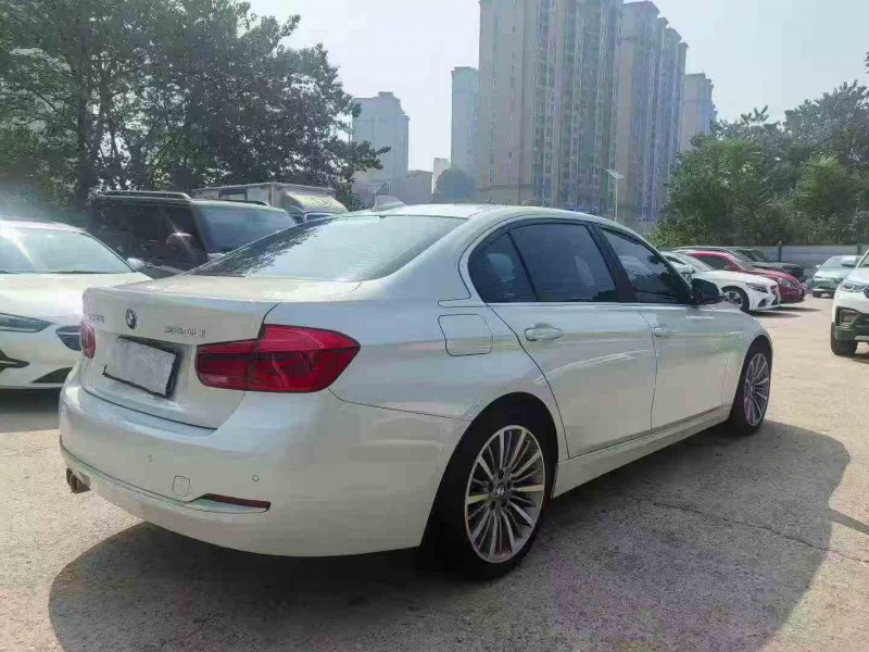 邵阳19年宝马3系8