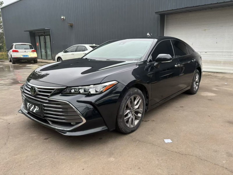 徐州21年丰田亚洲龙3