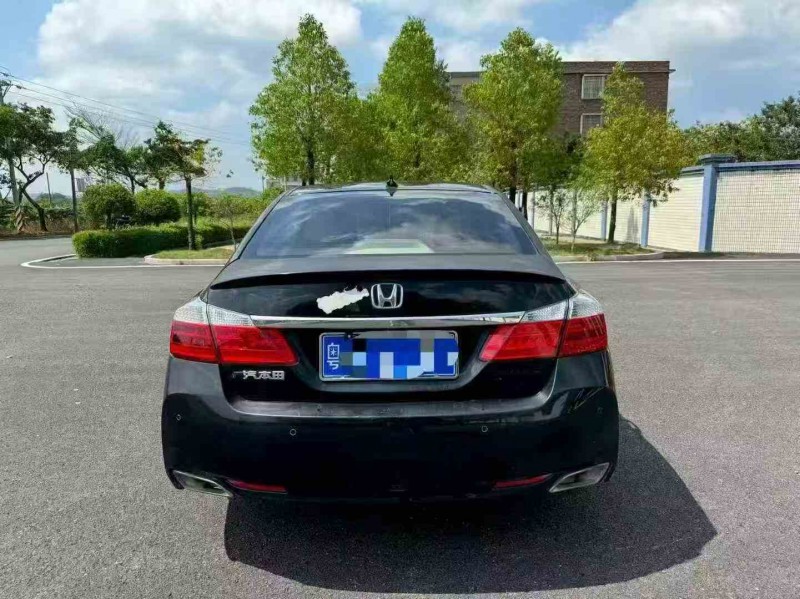 湛江14年本田雅阁7