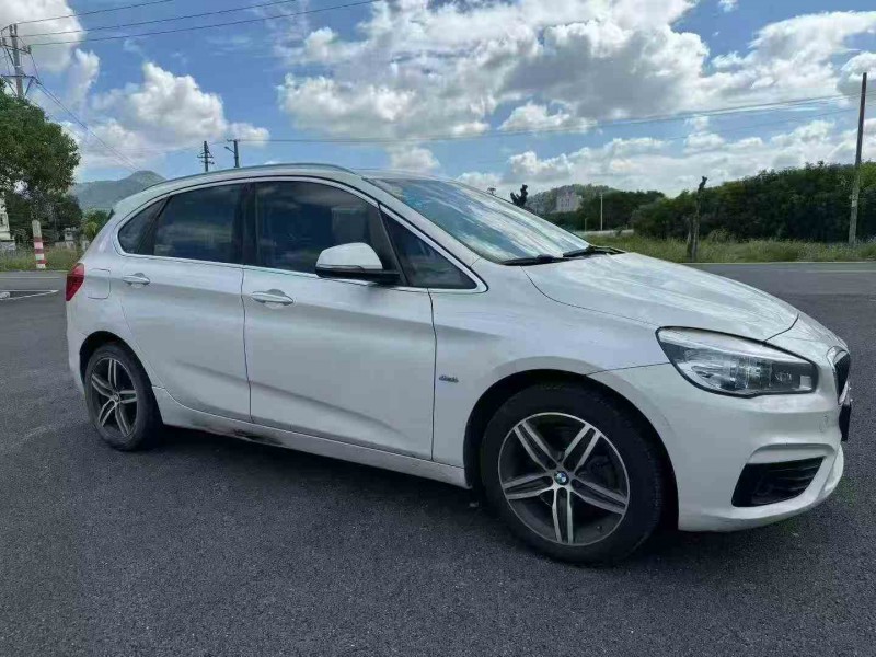 江门17年宝马2系3