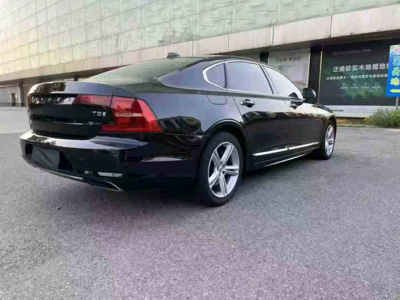 张家界19年沃尔沃S908