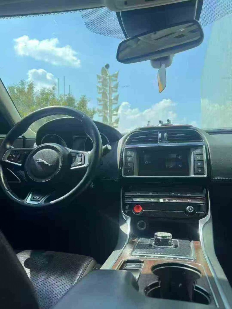 衡阳17年捷豹XE8