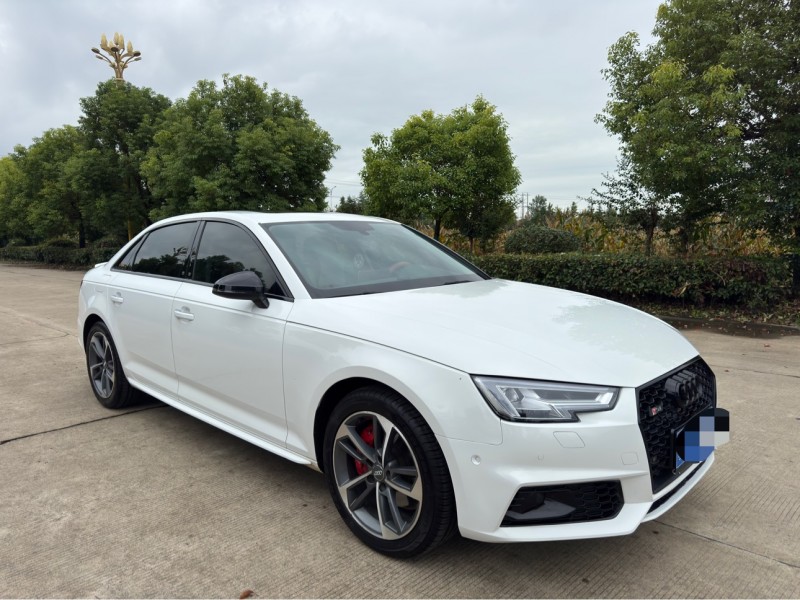 盐城18年奥迪A4L3