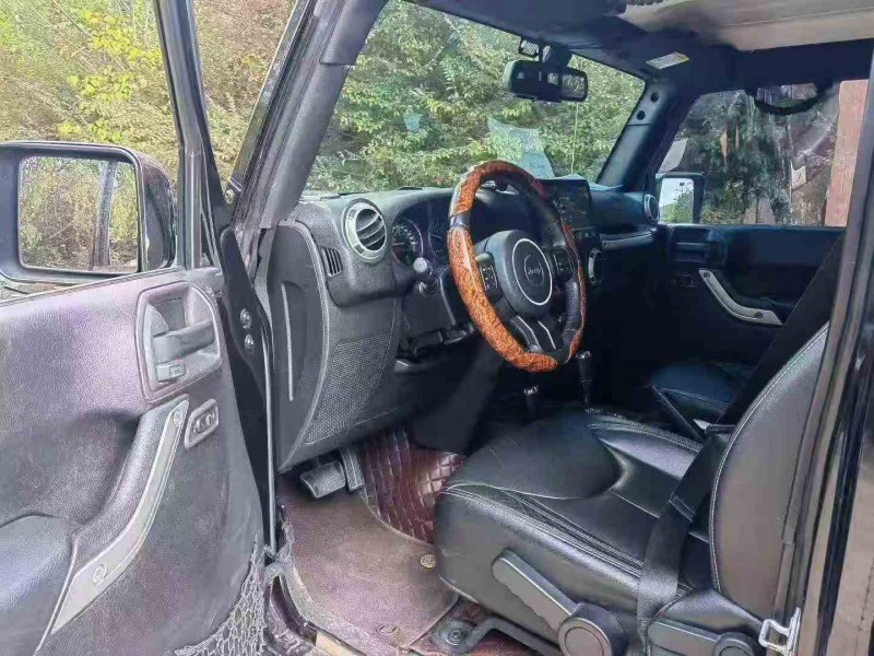 益阳16年Jeep牧马人5