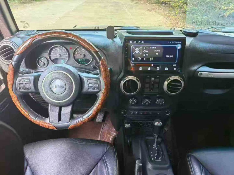益阳16年Jeep牧马人7