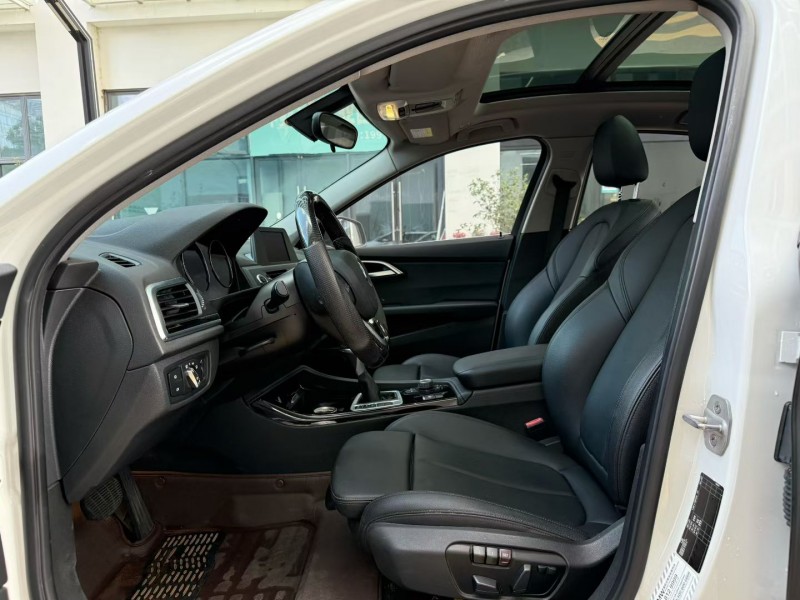 深圳18年宝马1系8