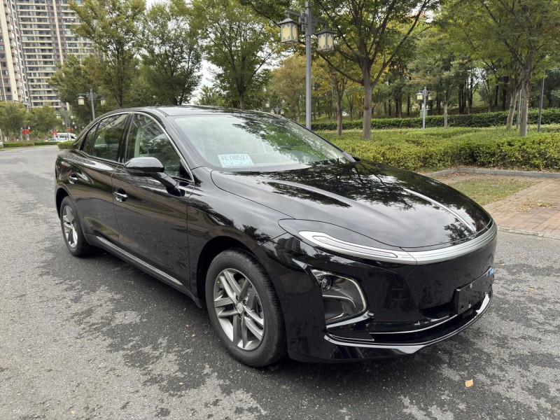 盐城25年红旗E-QM52