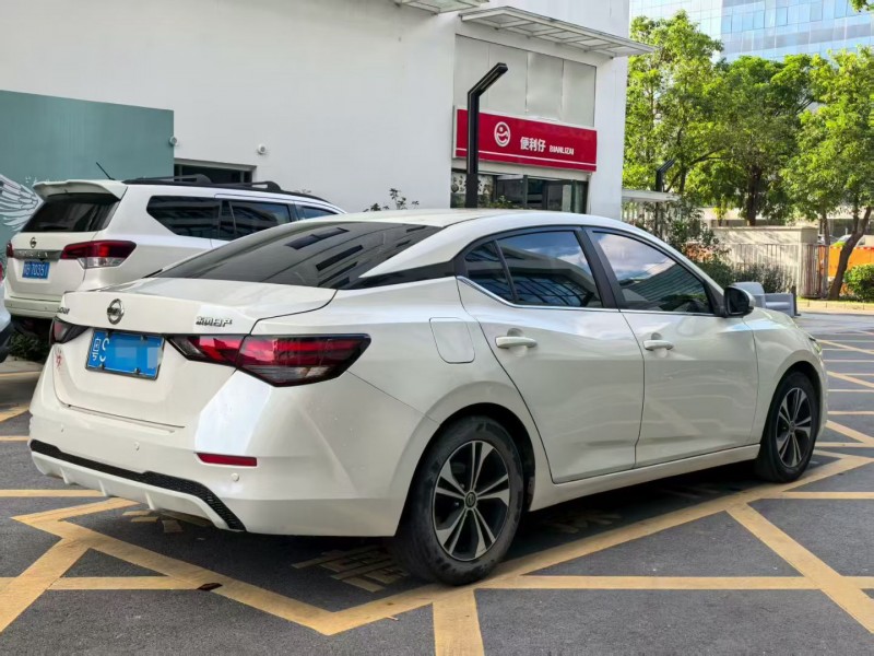 深圳21年日产轩逸8