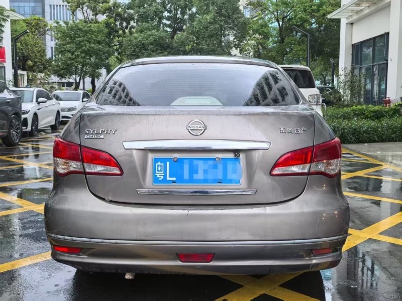 深圳16年日产轩逸9